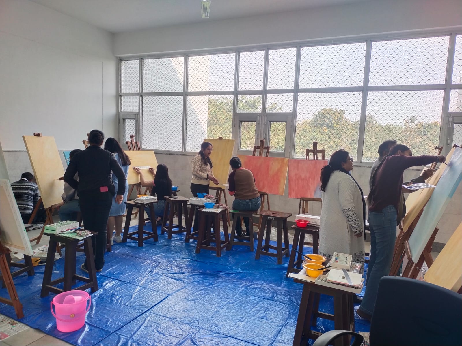 एफटी और वीडी के एसडीईयूआई केंद्र ने 'रचनात्मक रचनाएं: प्रेरणाएं, तकनीक और कंप्यूटर अनुप्रयोग' शीर्षक से पांच दिवसीय कौशल वृद्धि पाठ्यक्रम का आयोजन किया।